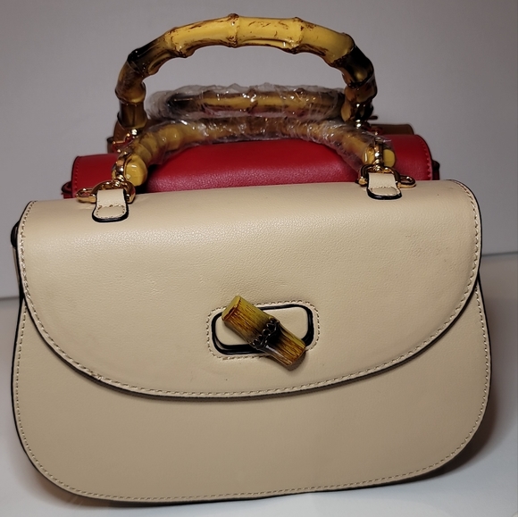 Handbags - Picture 11 of 12